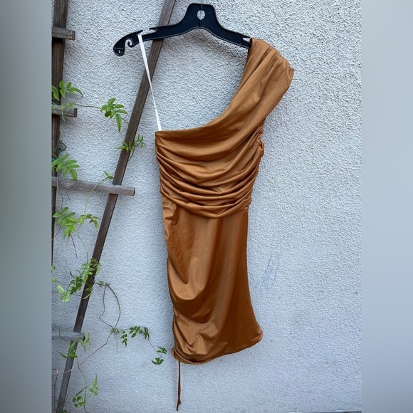 Michael Costello One-Shoulder Mini Dress in Gold - Picture 7 of 7
